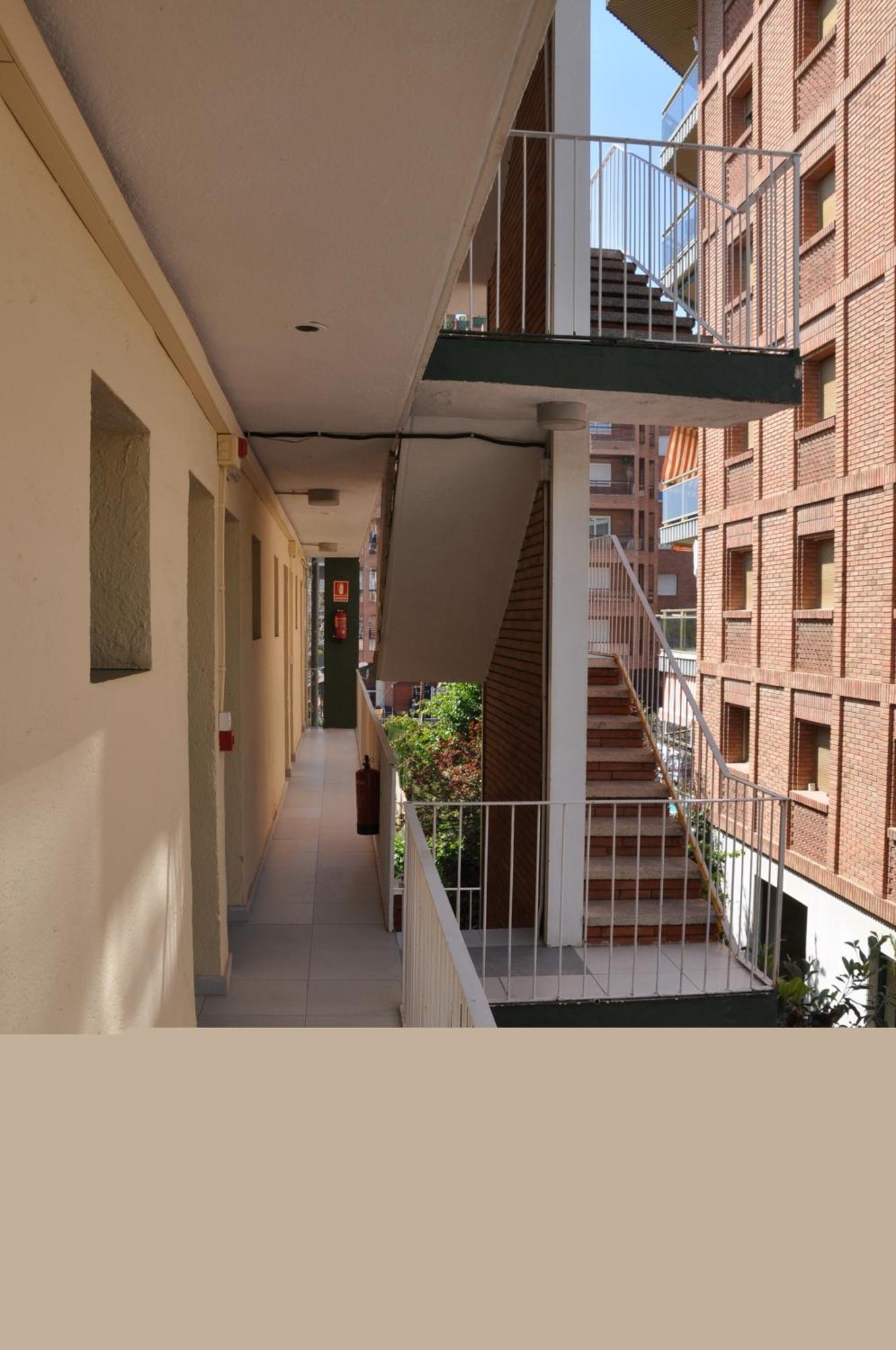 Hostal Montsant Салоу Екстериор снимка
