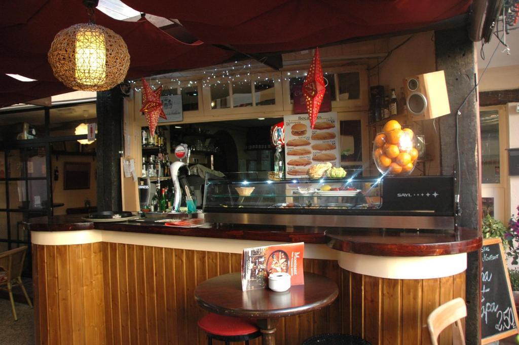 Hostal Montsant Салоу Екстериор снимка