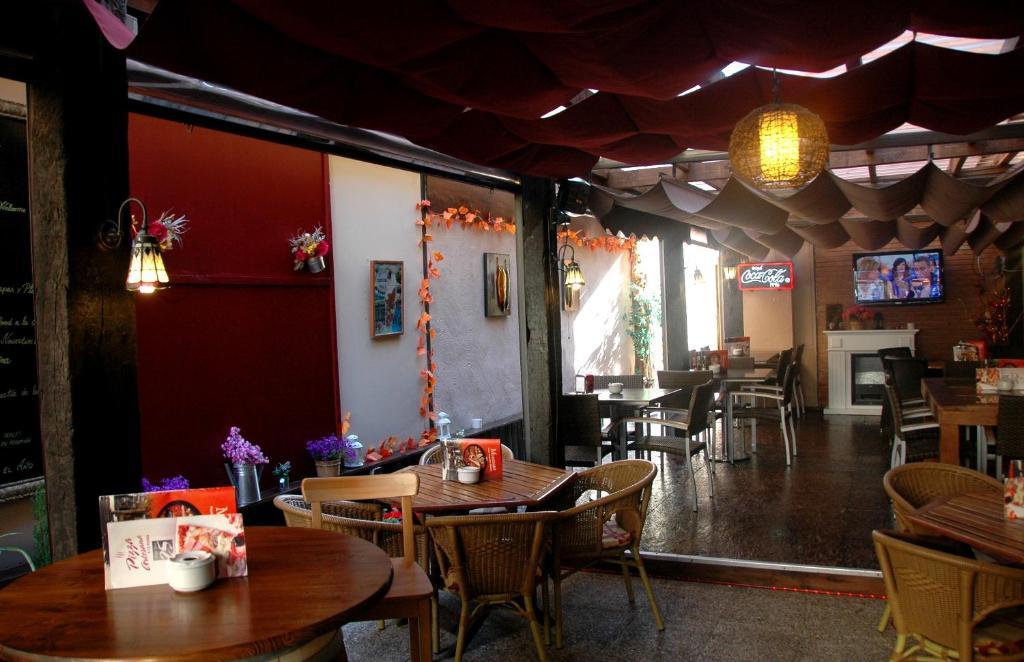 Hostal Montsant Салоу Екстериор снимка