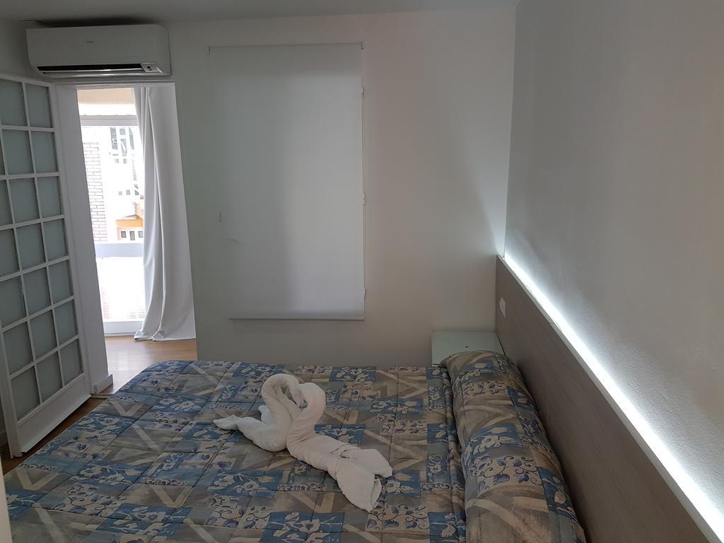 Hostal Montsant Салоу Екстериор снимка