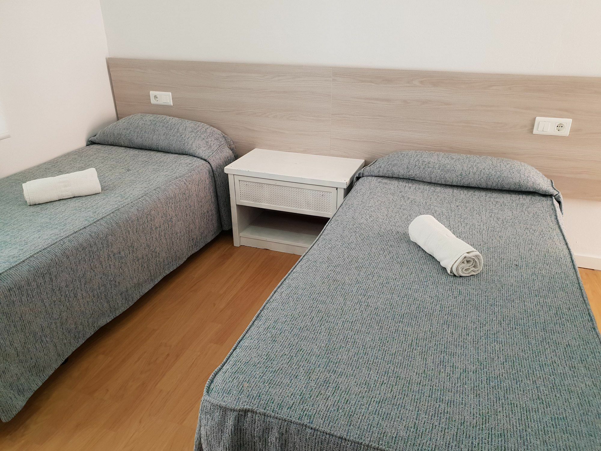 Hostal Montsant Салоу Екстериор снимка