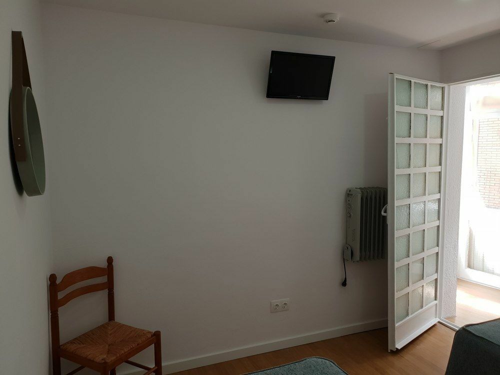 Hostal Montsant Салоу Екстериор снимка